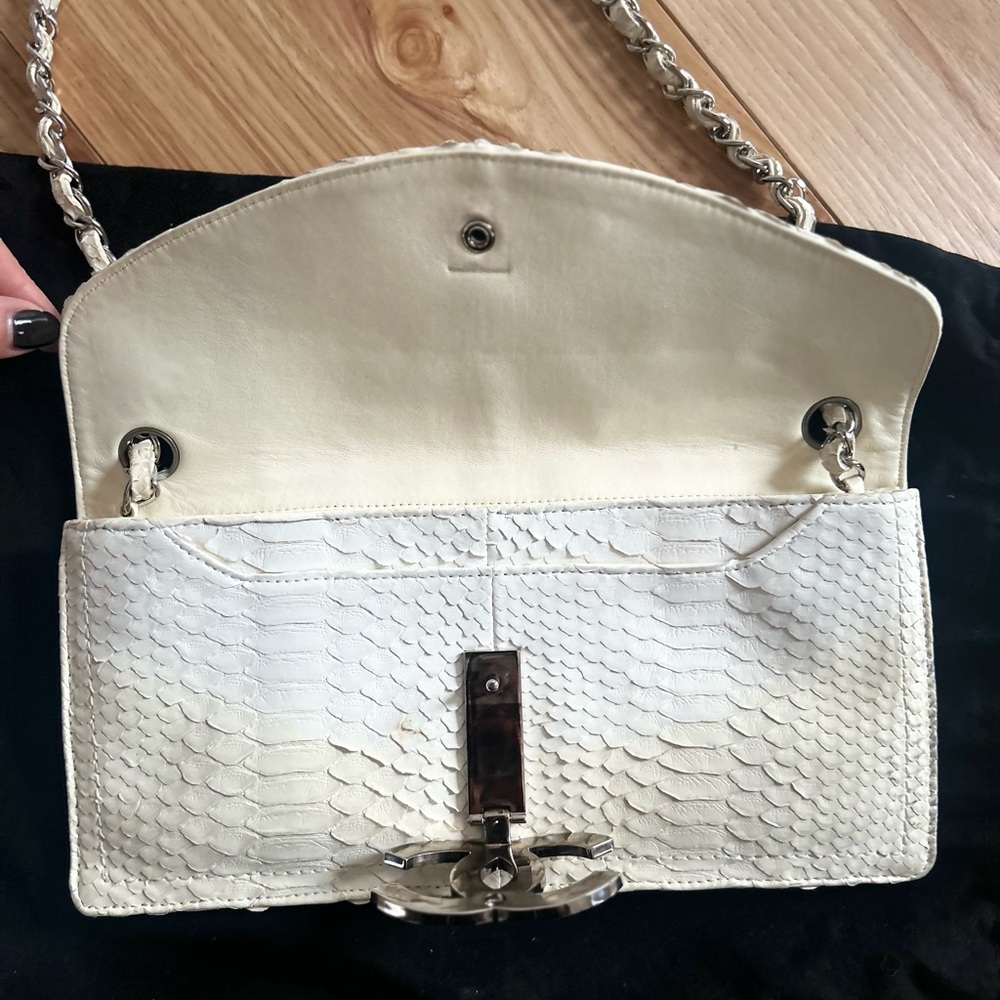 Chanel Ivory Rare python flap bag - Picture 9 of 14